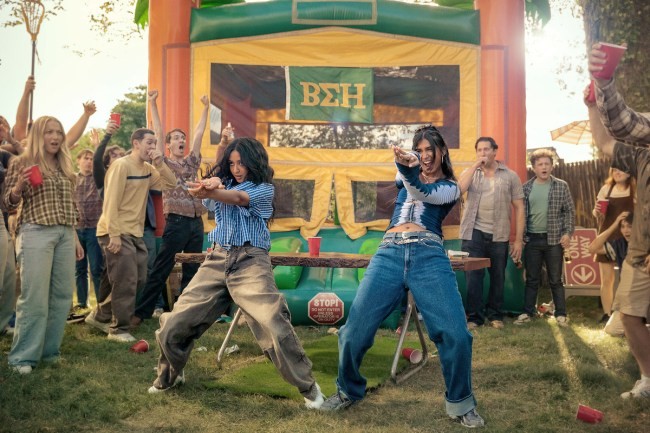 ‘Best of the Best’ Review: Maitreyi Ramakrishnan and Priyanka Kedia Dazzle in Bollywood-Fusion Comedy