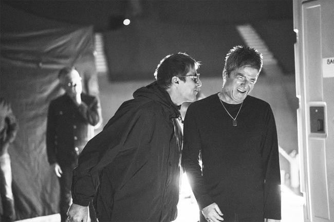 ‘Oasis: Don’t Look Back in Anger’ Review: The Gallaghers’ Concert Doc Is a Reason for Celebration