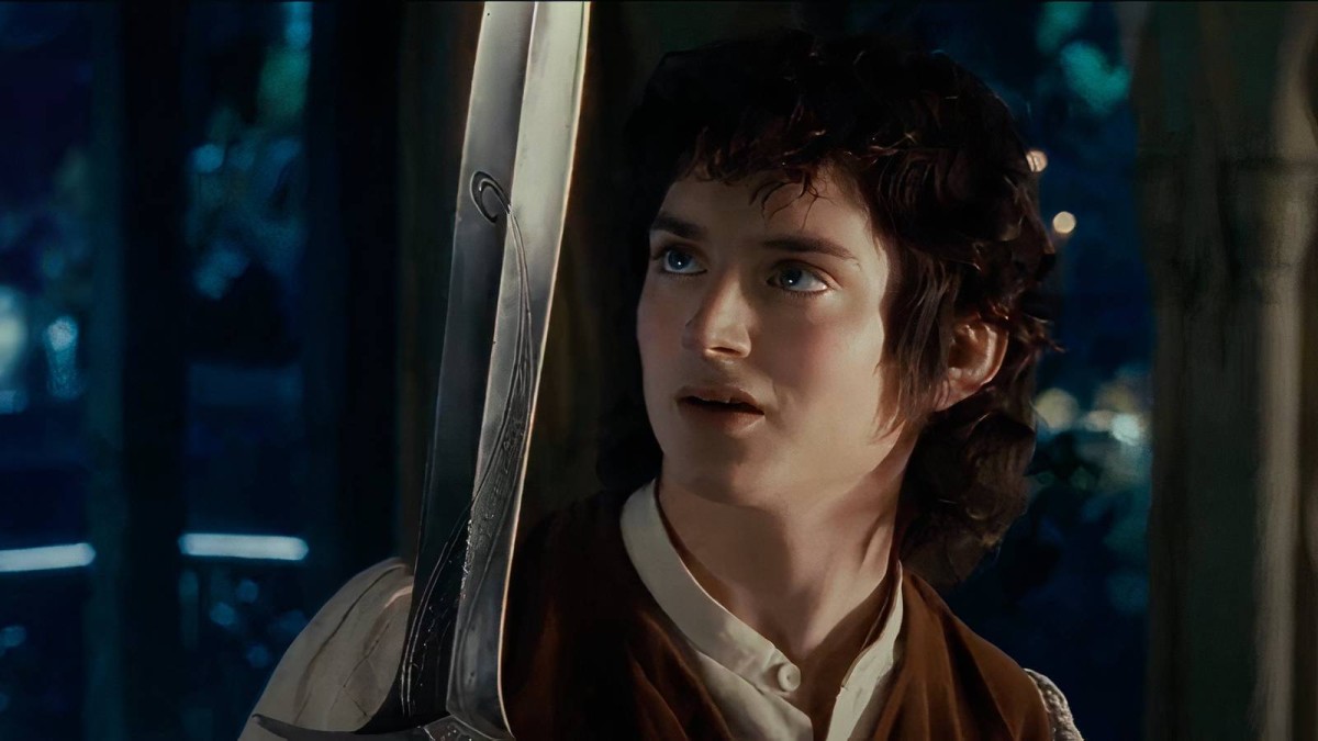 Next Lord of the Rings Movie's First Set Photos Feature the Return of a Familiar Face
