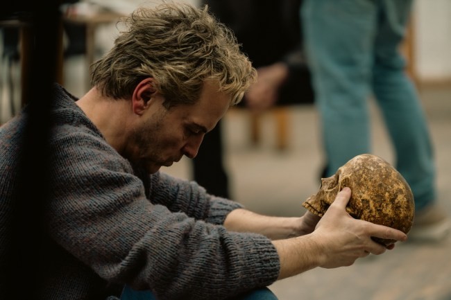 ‘Elsinore’ Trailer: Andrew Scott Plays the Role of Another Actor’s Life in TIFF-Winning AIDS Drama