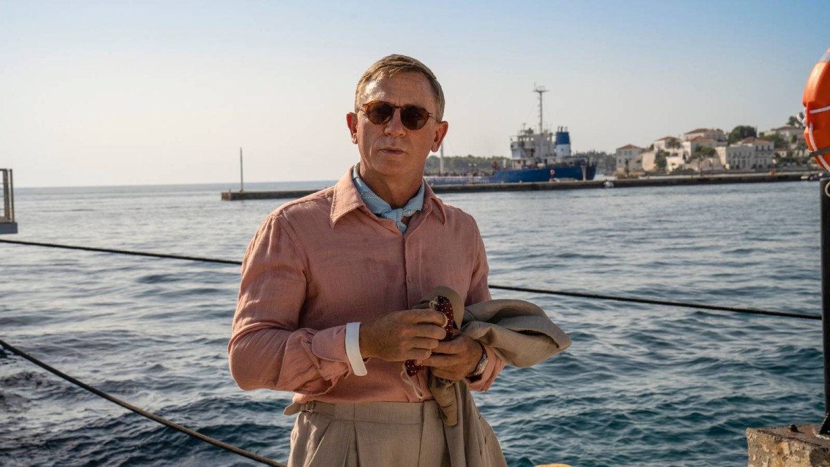 Netflix’s Narnia Reboot Shows First Official Look at Daniel Craig’s Magician