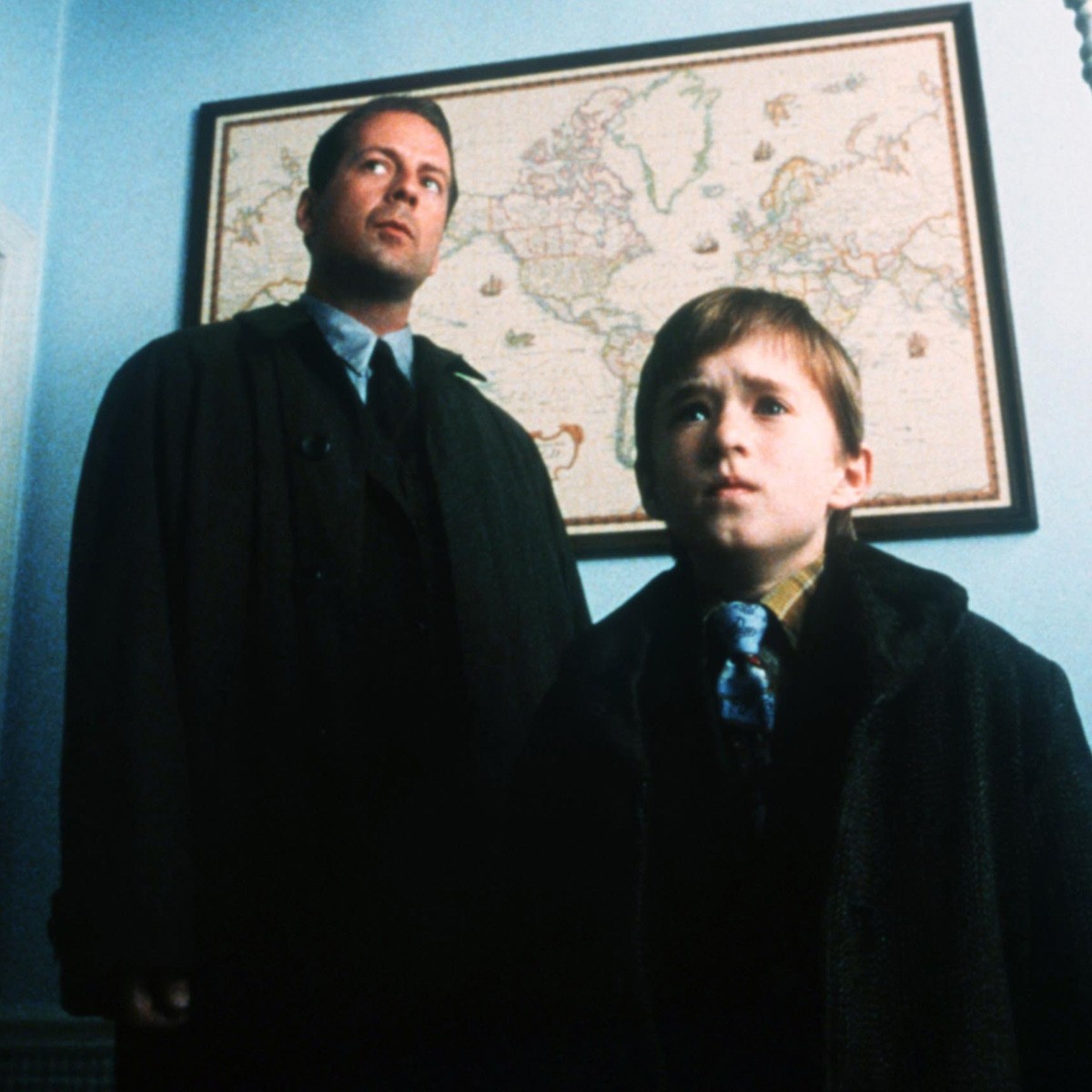 Haunting Secrets About The Sixth Sense You Won't Be Able to Unsee