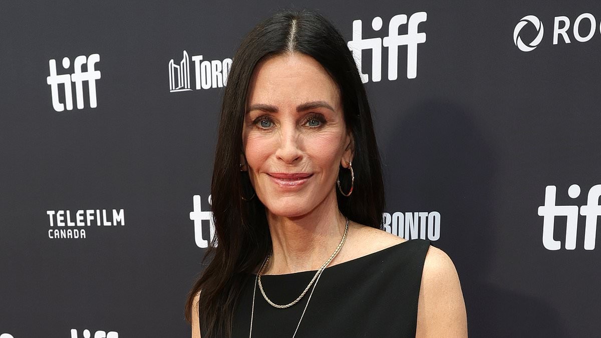 Courteney Cox breaks silence on Scream co-star Hayden Panettiere's death