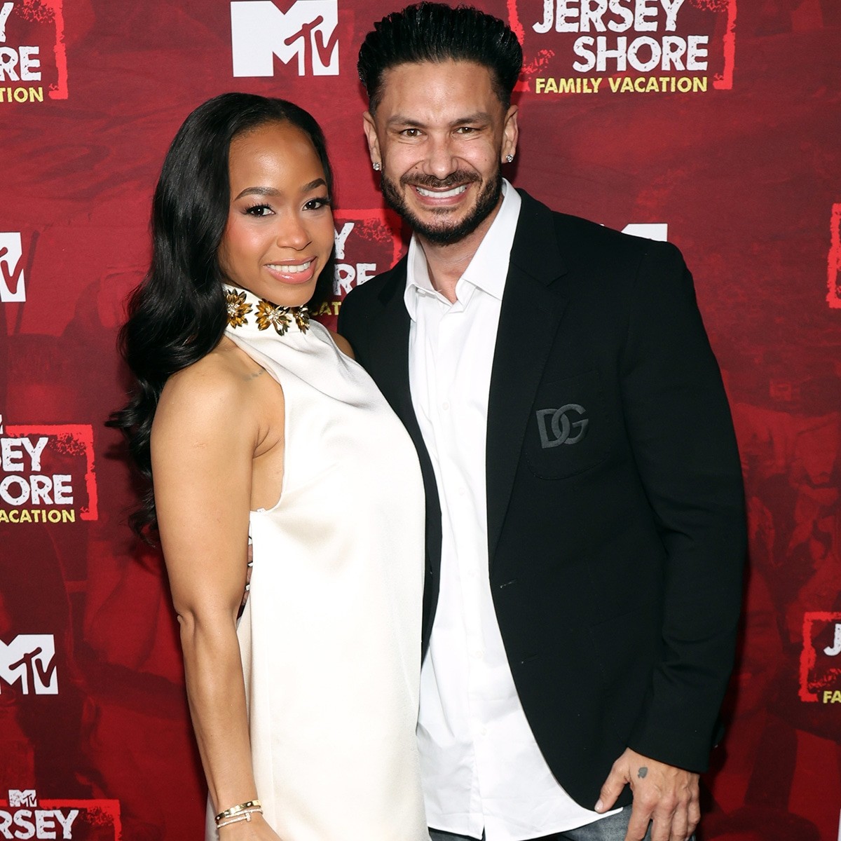 Pauly D Gets Engaged to Nikki Hall During His DJ Set in Las Vegas