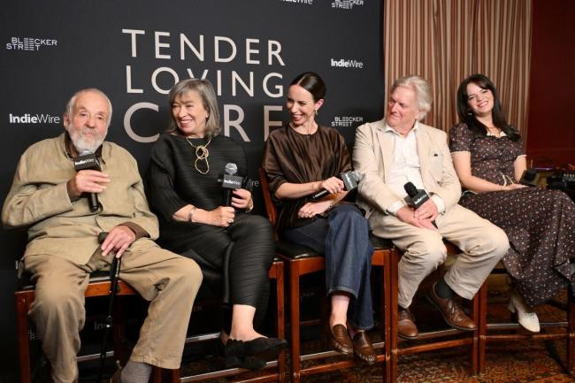 Mike Leigh Movies Always Start Without a Script. Watch the ‘Tender Loving Care’ Director and Cast Break Down His Unique Filmmaking Process