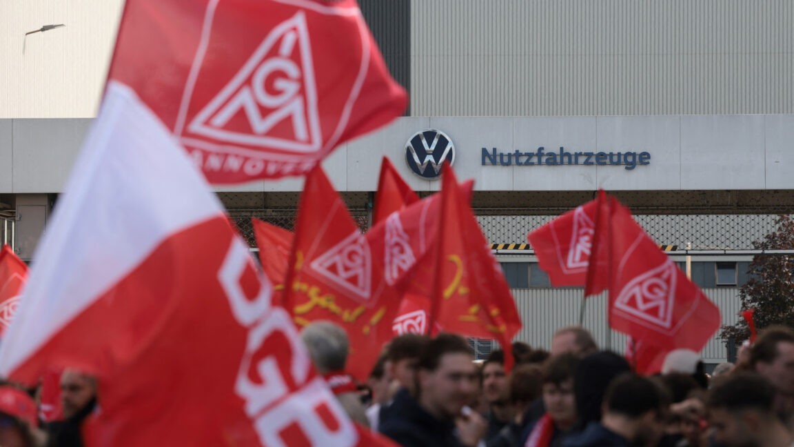 Protests for Germany’s car industry as job losses loom