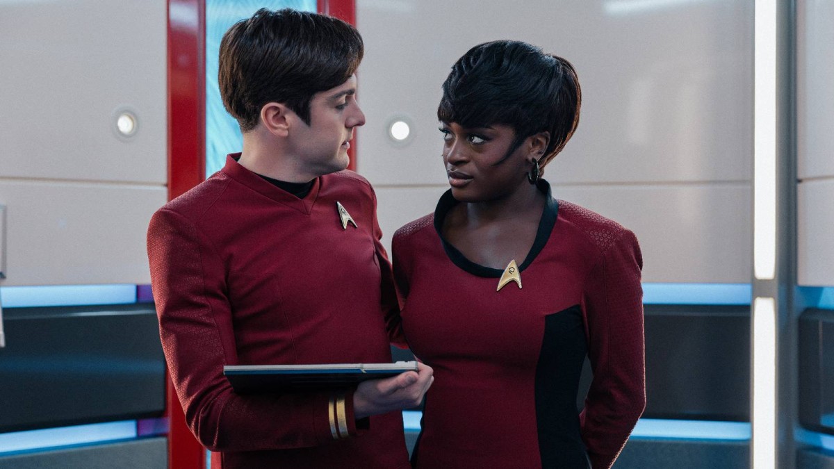 After 37 Years, Star Trek Confirms A Fan-Favorite Movie Romance (But There's A Catch)