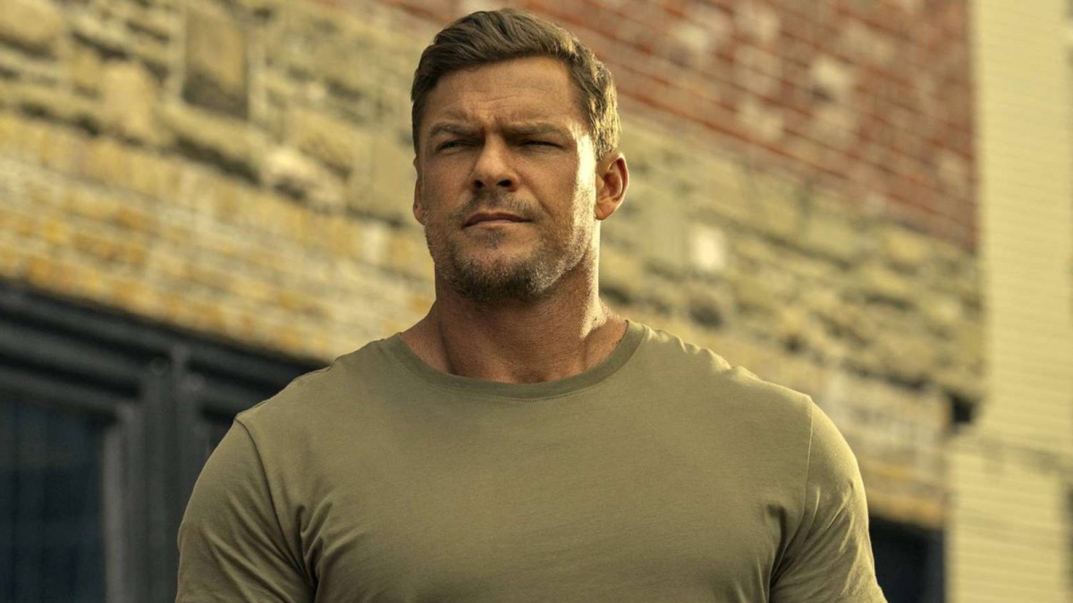 Prime Video's Reacher Is Officially Returning Next Month After a Stellar Season 4