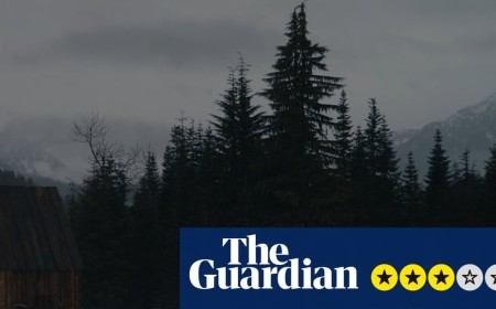 Company review – Casey Affleck entertains us with creepy campfire tales