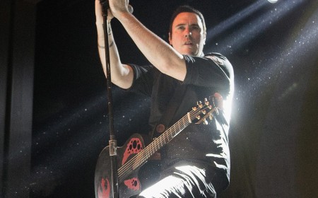 Breaking Benjamin Frontman Stops His Own Concert to Rant About His Feud With a Fallout 4 Modder