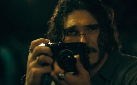 ‘The Last Photograph’ Review: Zack Snyder’s Shallow Two-Hander Is a Dull, Grotesquely Violent Revenge Thriller