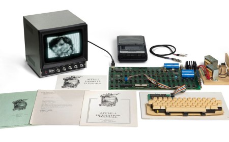 Steve Wozniak-signed Apple 1 motherboard expected to achieve up to $800,000 at auction — fully working board also comes with a signed letter from Steve Jobs