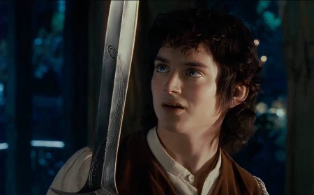 Next Lord of the Rings Movie's First Set Photos Feature the Return of a Familiar Face