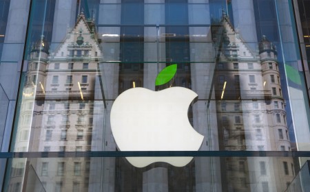 iPhone 20 Pro Rumor Hints at Apple’s Wildest All-Glass Redesign
