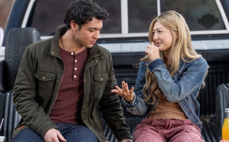 Crew Girl Cast Details Gossip Girl & Friday Night Lights Comparisons