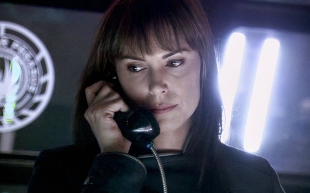 21 Years Ago, an Iconic Sci-Fi Series Delivered Its Most Mind-Blowing Cliffhanger