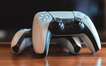 Sony patent could turn PlayStation controllers into tap-to-pay credit card terminals — NFC and Bluetooth also support phones and gift cards for instant purchases