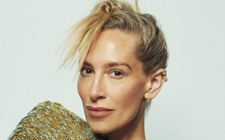 Ex-NRL WAG Phoebe Burgess admits she hasn't been on a date in SEVEN years - and says she doesn't even know how dating works anymore: 'Not even a flirting text!'