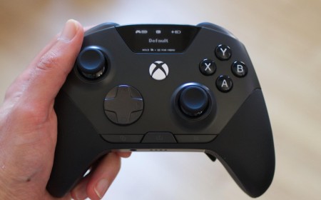 SteelSeries’ pro-grade, wireless Xbox controller sure is expensive