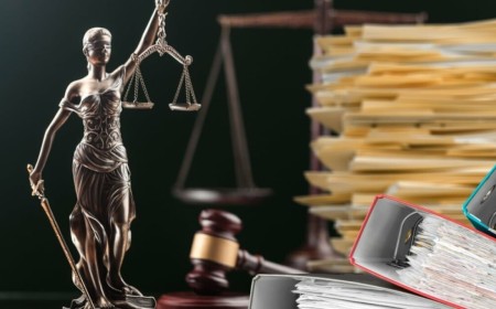 US law firm accuses UK AI software firm of unwanted contract renewal when it tried to leave