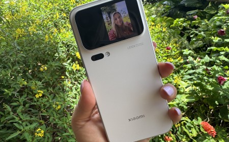 I’m Enamored With the Xiaomi 18 Pro Max’s Rear Second Screen