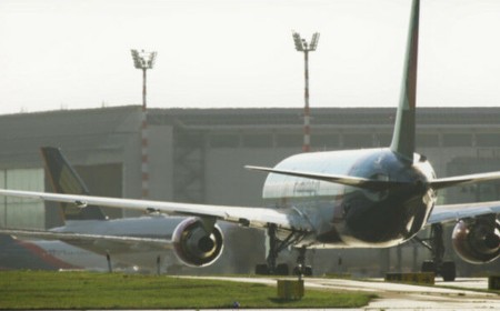 Amazon-branded plane in fatal accident at Miami Airport