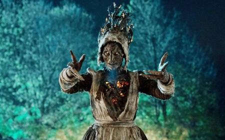 The Greatest 1 Hour Of Lovecraftian Horror Is In A 93% RT Netflix Gothic Masterpiece