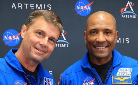 Artemis II commander and pilot become NASA's first astronaut emeriti