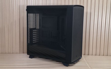 Fractal Summit case review: real wood accents scream premium, but it only stands out in white or black
