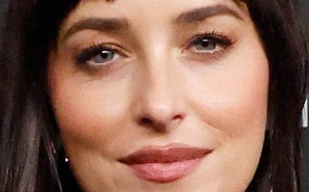 Dakota Johnson and Machine Gun Kelly spark romance rumors after hangout at pal Taylor Swift's apartment