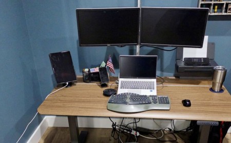 Vari Electric Standing Desk with TechTrack review: A desk designed for pros who like to stay organized, productive, and stylish