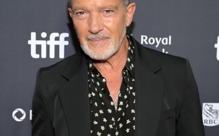 Antonio Banderas' Daughter Stella Makes Rare Red Carpet Appearance