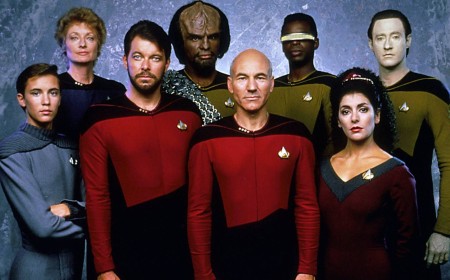 Star Trek: The Next Generation And Voyager Officially Crossing Over For 60th Anniversary Event
