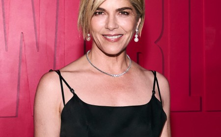 Selma Blair Debuts Curly Pixie Cut Hair Transformation