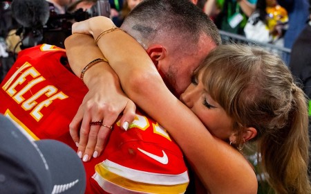 Will Taylor Swift and Travis Kelce make their red carpet debut as newlyweds at the 2026 VMAs?