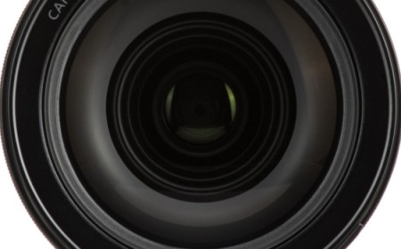 Canon Just Patented an Insane f/2 Telephoto Zoom