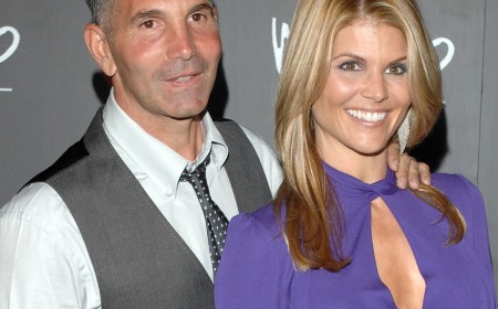 Lori Loughlin Officially Files for Divorce From Mossimo Giannulli