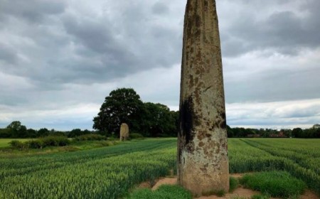 Prehistoric builders transported Devil's Arrows 11 miles