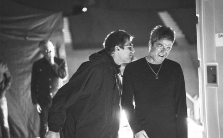 ‘Oasis: Don’t Look Back in Anger’ Review: The Gallaghers’ Concert Doc Is a Reason for Celebration