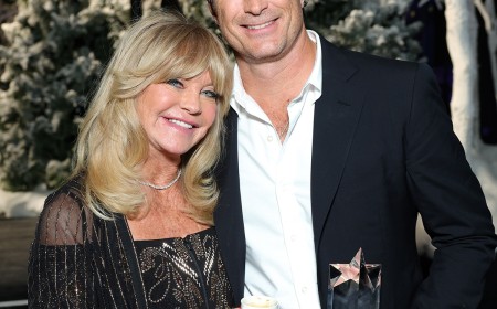 Oliver Hudson Shares Insecurities From Being Raised By Mom Goldie Hawn
