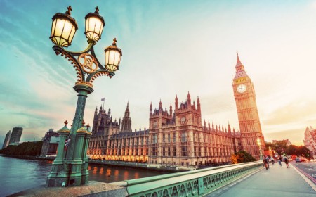 MPs and peers tell UK to stop winging it on AI regulation