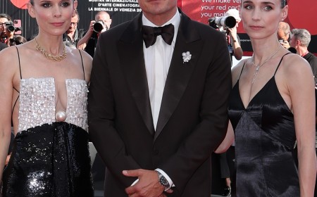 Orlando Bloom Details Threesome Scene With Rooney Mara & Kate Mara