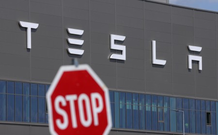 Black Workers Allege Systemic Racism at Tesla as Landmark California Trial Begins
