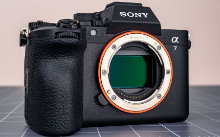 The Sony a7 V Has Been Topped the Charts for 7 of the First 8 Months of 2026