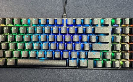 Glorious GMMK Eternal Review: Fits anywhere, sounds great