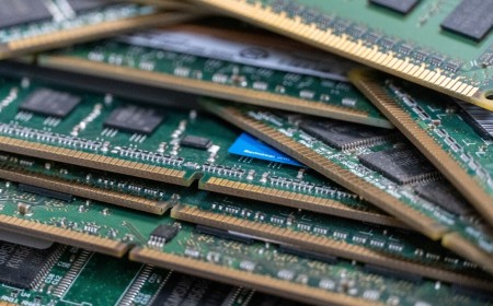 New hardware device can RAM into encrypted memory, expose your data