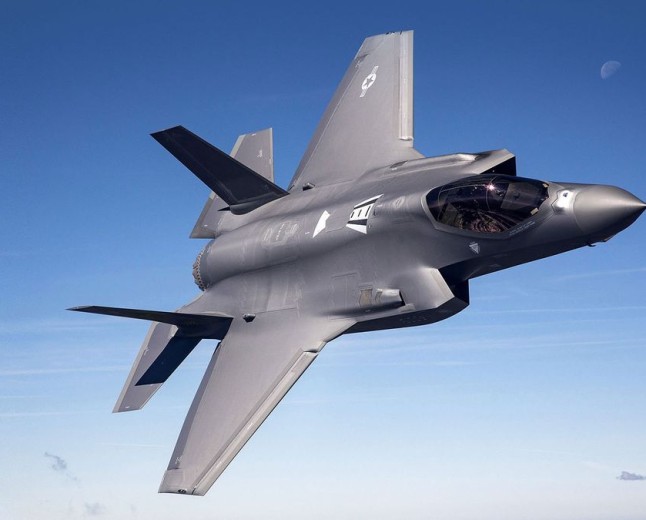 Today I learned that F-35 pilots get $400,000 helmets with 'X-ray vision' - but the Pentagon almost ditched them