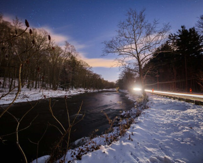 How Long Exposures Erase People: The Math of Making Crowds Vanish