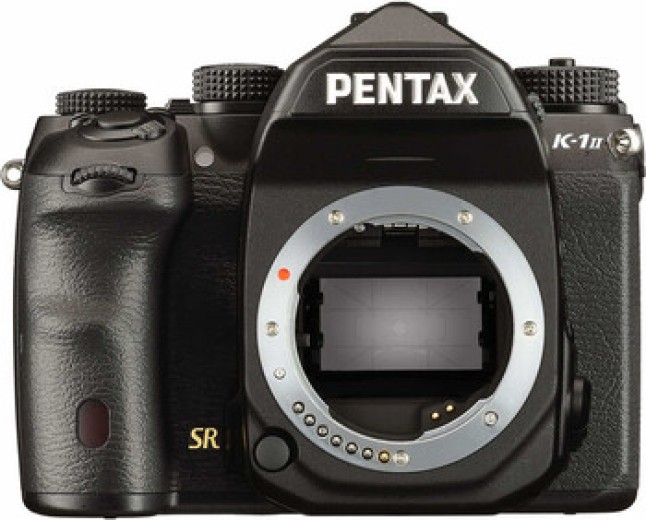 The Last DSLR Maker Just Discontinued Its Whole Lineup