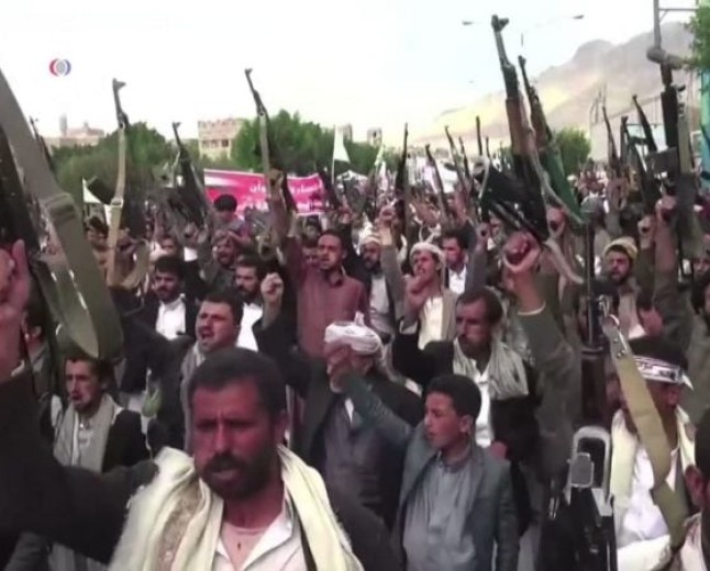 Yemen government condemns Houthi attacks on Riyadh, blames Iran for support
